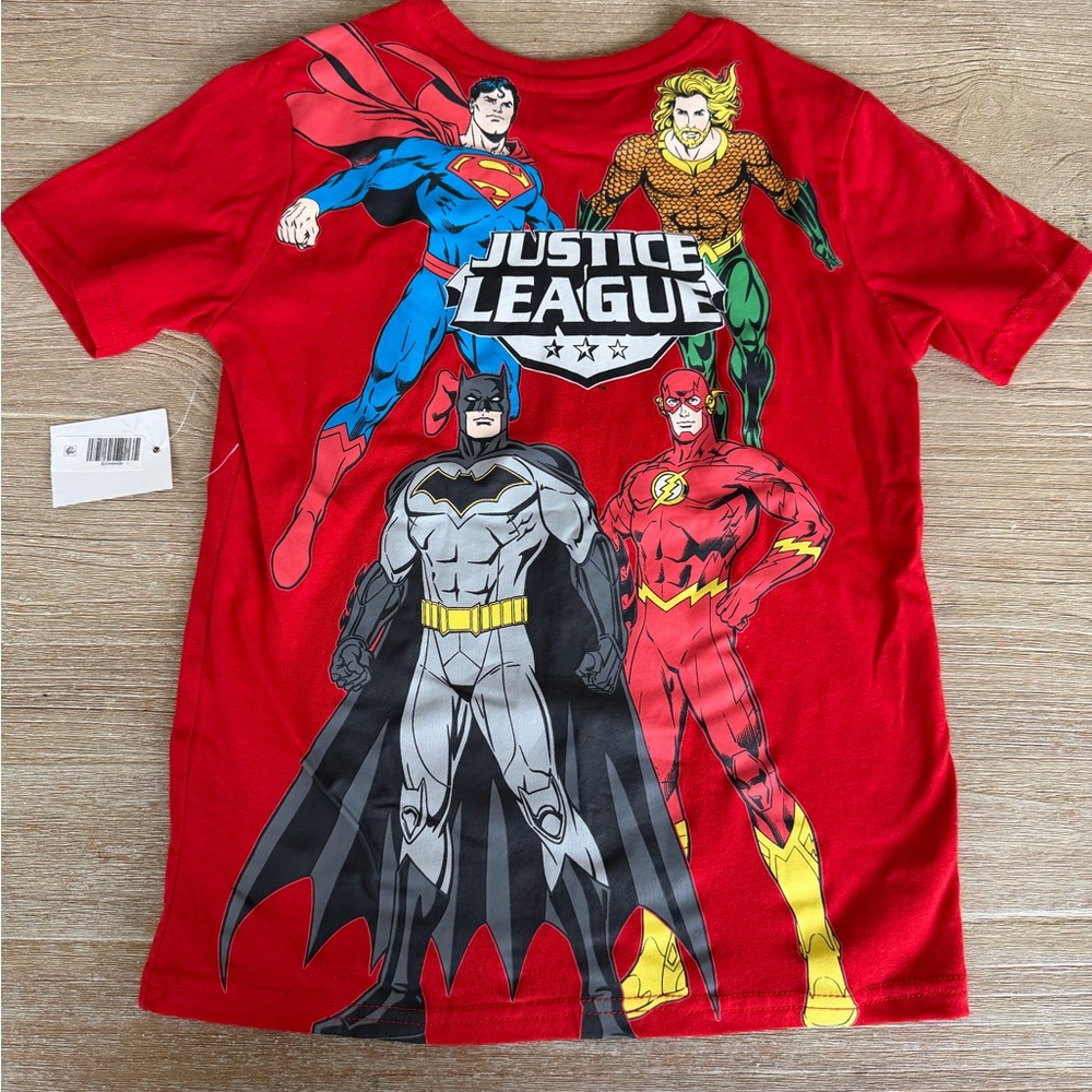 NWT Justice League DC Kid’s Size 8 Red Short Sleeve Shirt With Mult Characters